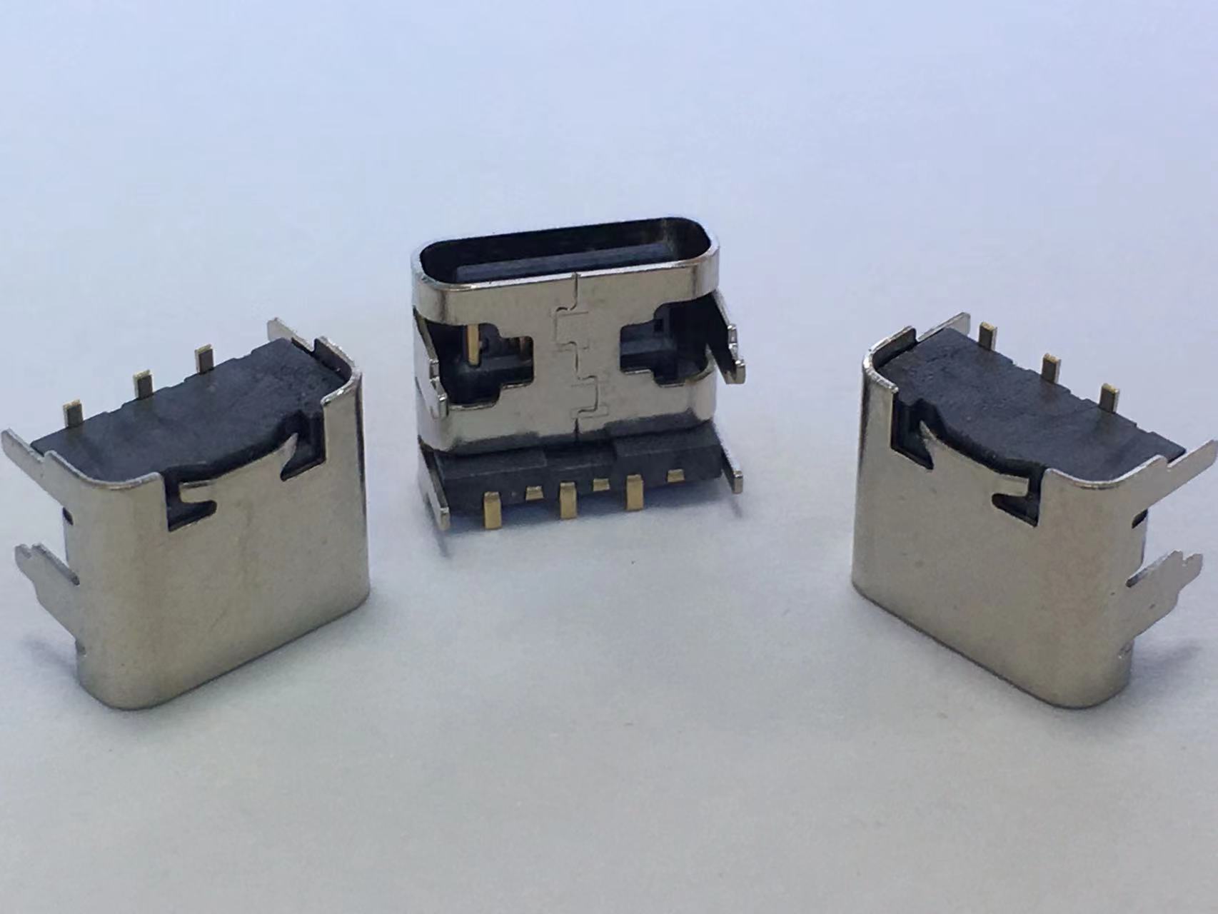 TYPE C 3.1 CF 3PIN母座  四腳插板 板上墊高1.0MM   編帶 TYPE-C3PIN母座